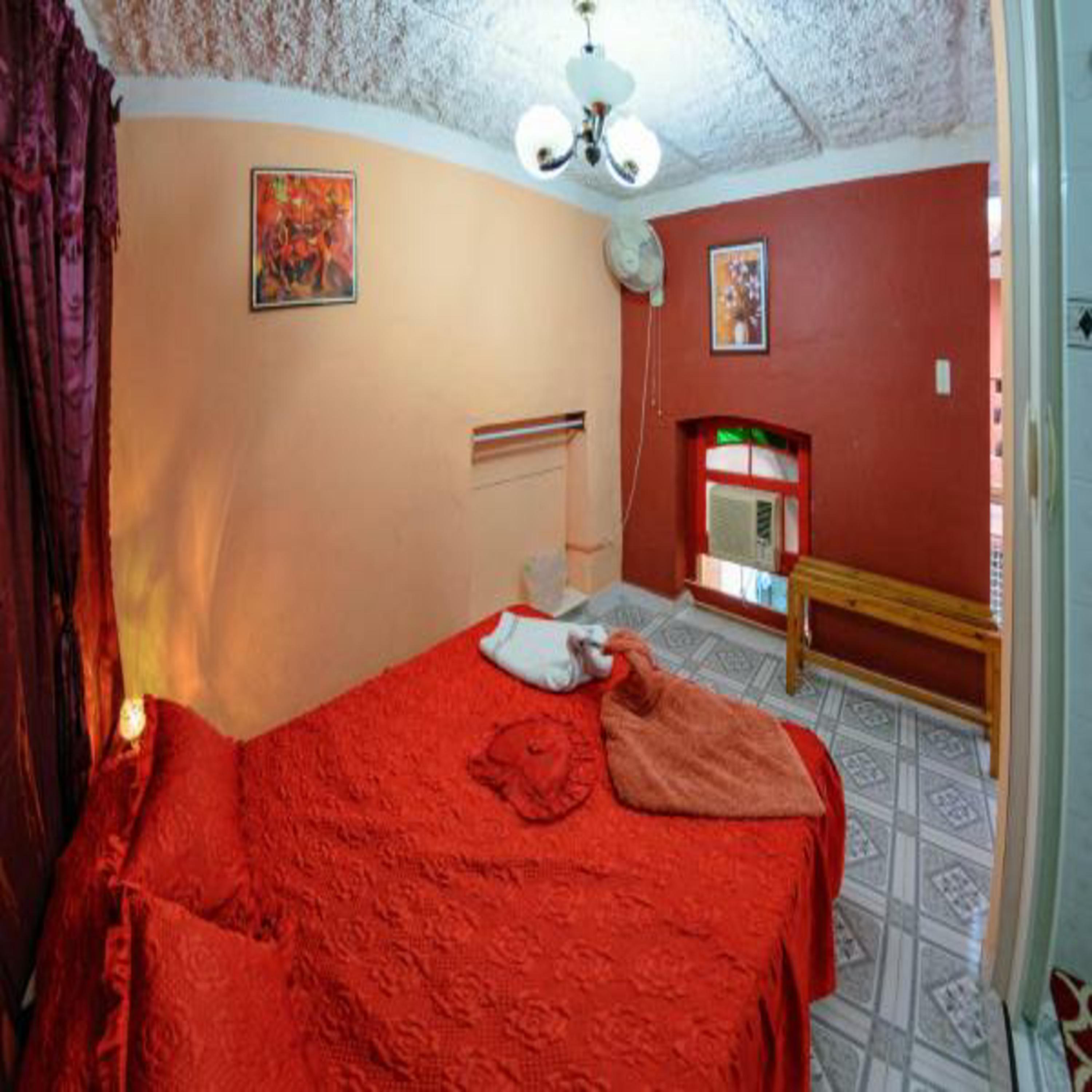 Casa Colonial Carmen Bed & Breakfast Хавана Екстериор снимка