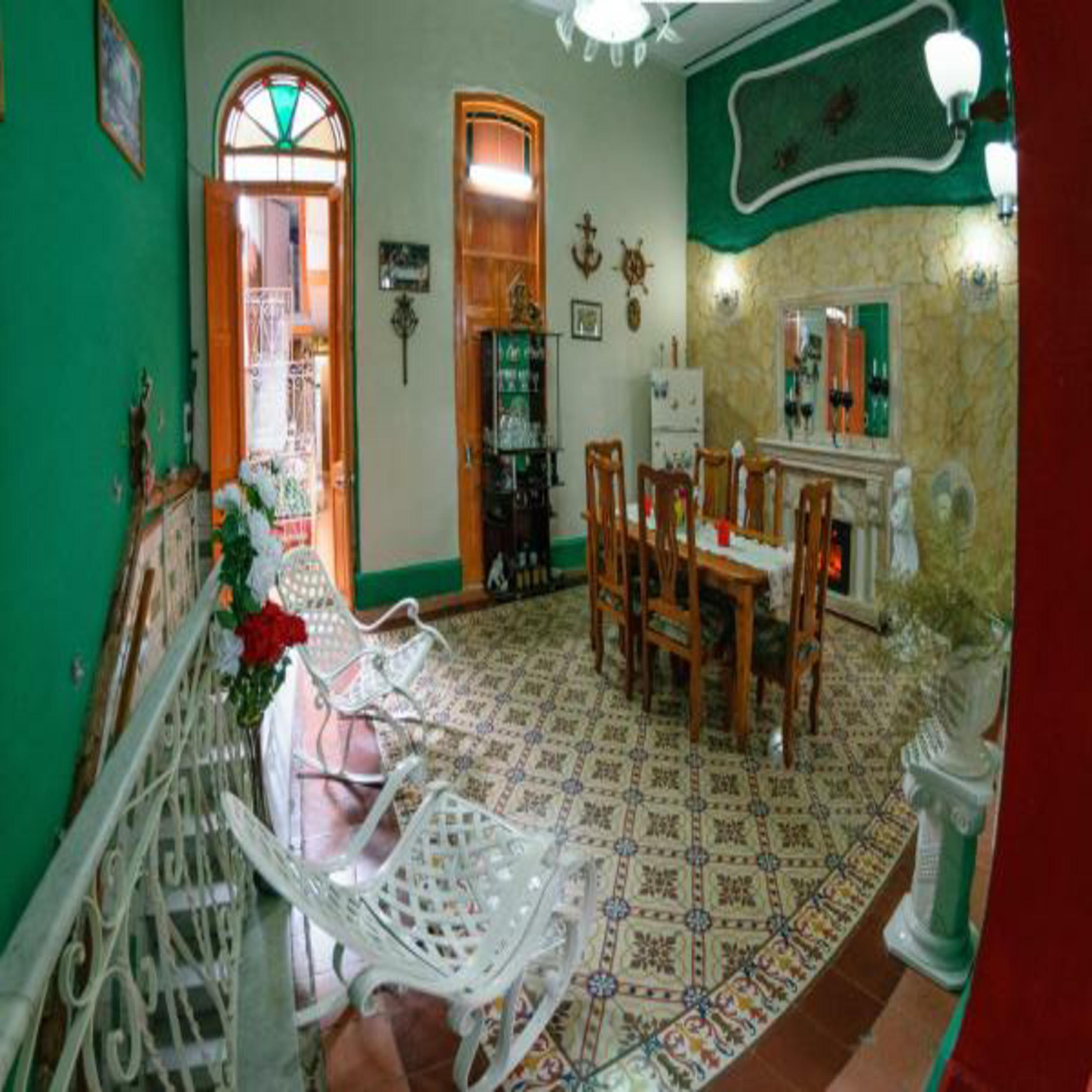 Casa Colonial Carmen Bed & Breakfast Хавана Екстериор снимка